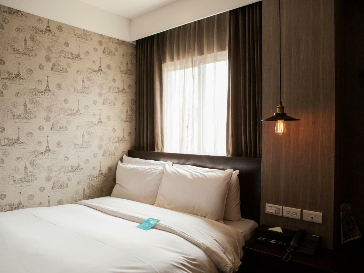 Khan Hotel Kaohsiung Buitenkant foto