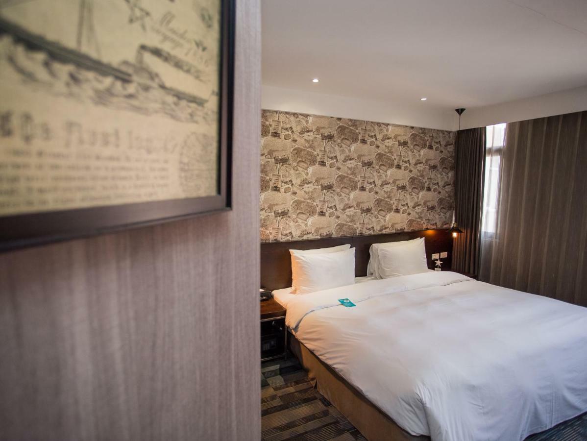Khan Hotel Kaohsiung Buitenkant foto